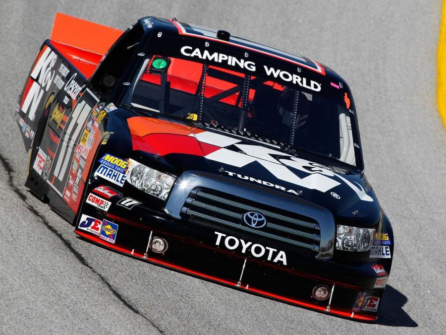  Toyota Tundra NASCAR Camping World Series Truck 2009 года  (фото 12 из 12)